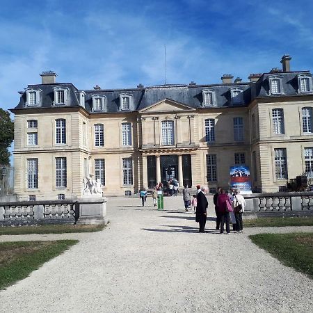 Residence Le Chateau Champs-Sur-Marne Exteriér fotografie